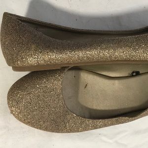 Women’s flat shoes gold shinny  comfy